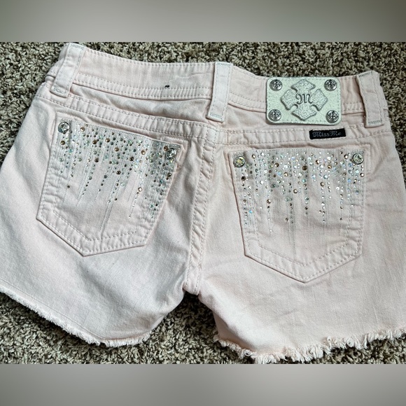 Light pink Miss Me jean shorts - Picture 3 of 6